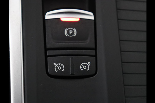 Renault Mégane 1.3 TCe Bose | Automaat | Trekhaak | Camera | Carplay | Navigatie | Park Assist | Climate control | BOSE Sound | Keyless | Half leder | Cruise control | Dodehoek detectie
