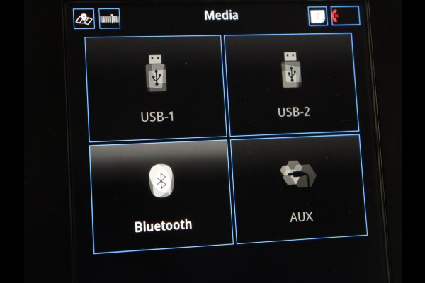 Renault Mégane 1.3 TCe Bose | Automaat | Trekhaak | Camera | Carplay | Navigatie | Park Assist | Climate control | BOSE Sound | Keyless | Half leder | Cruise control | Dodehoek detectie