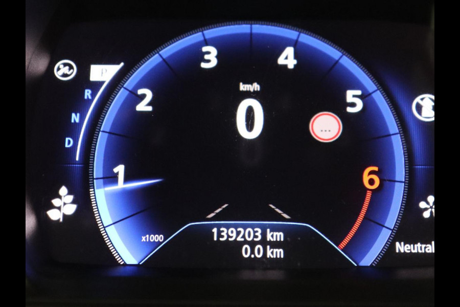 Renault Mégane 1.3 TCe Bose | Automaat | Trekhaak | Camera | Carplay | Navigatie | Park Assist | Climate control | BOSE Sound | Keyless | Half leder | Cruise control | Dodehoek detectie