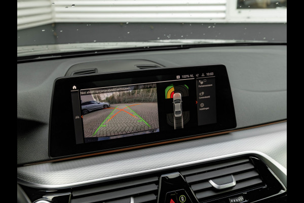 BMW 5 Serie 520i M-Sport - Comfortzetels - Camera - Hifi - Adaptief LED