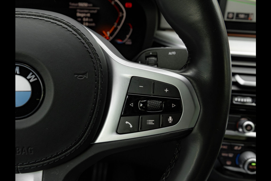 BMW 5 Serie 520i M-Sport - Comfortzetels - Camera - Hifi - Adaptief LED