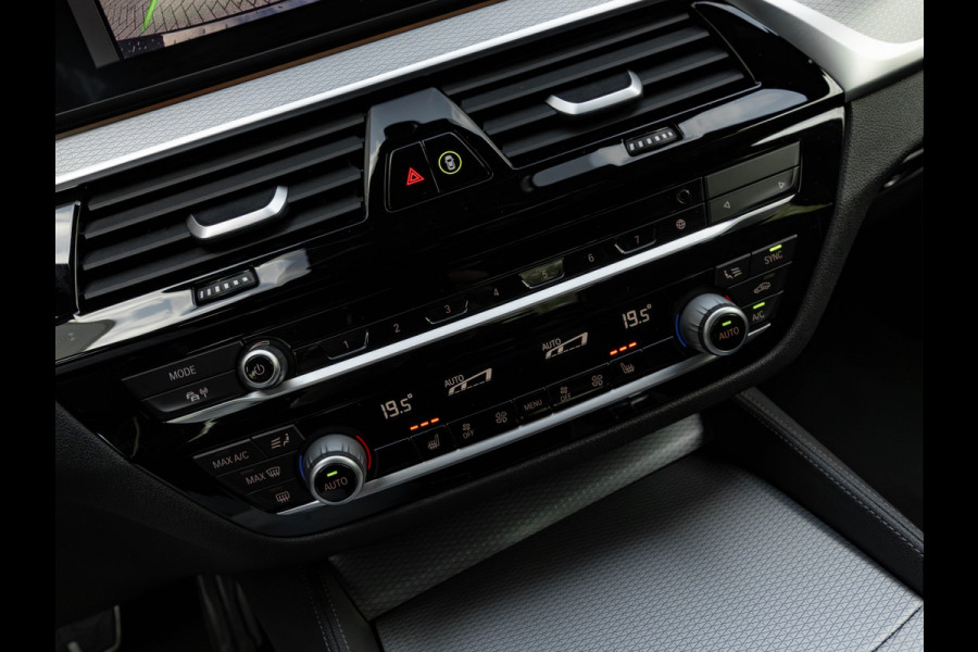 BMW 5 Serie 520i M-Sport - Comfortzetels - Camera - Hifi - Adaptief LED