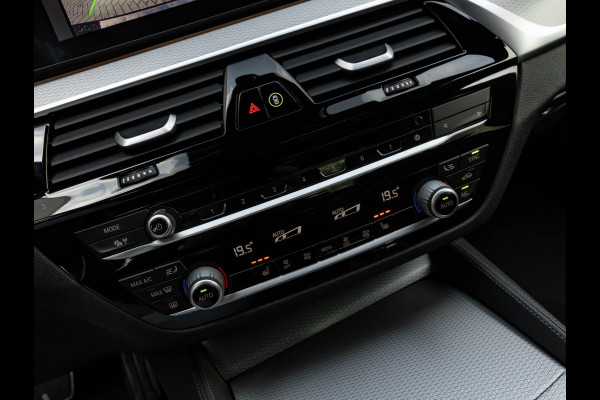 BMW 5 Serie 520i M-Sport - Comfortzetels - Camera - Hifi - Adaptief LED