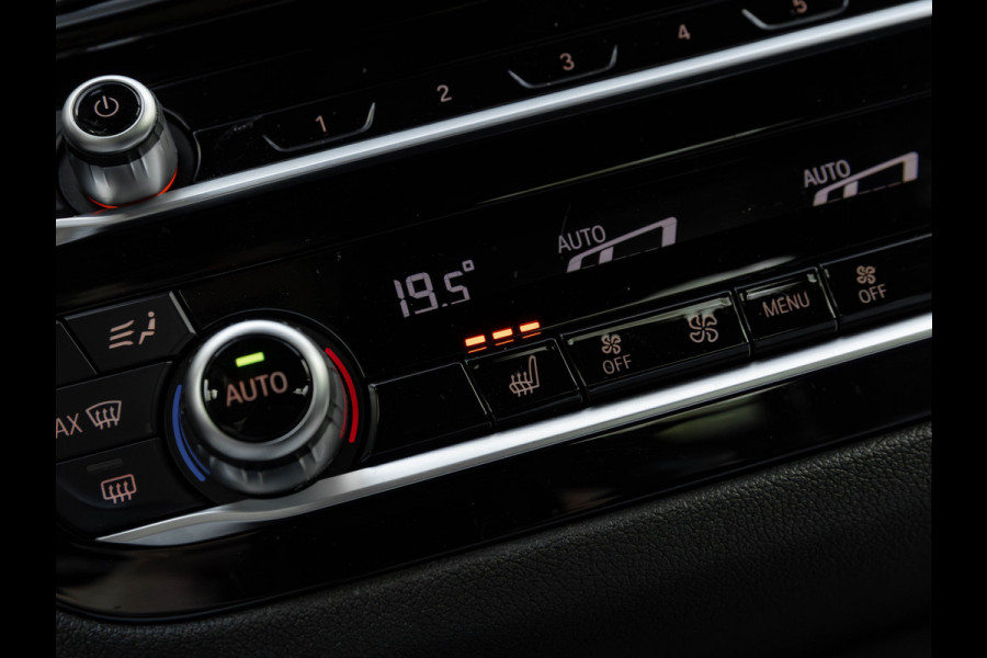BMW 5 Serie 520i M-Sport - Comfortzetels - Camera - Hifi - Adaptief LED