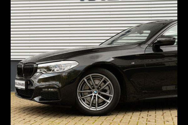 BMW 5 Serie 520i M-Sport - Comfortzetels - Camera - Hifi - Adaptief LED