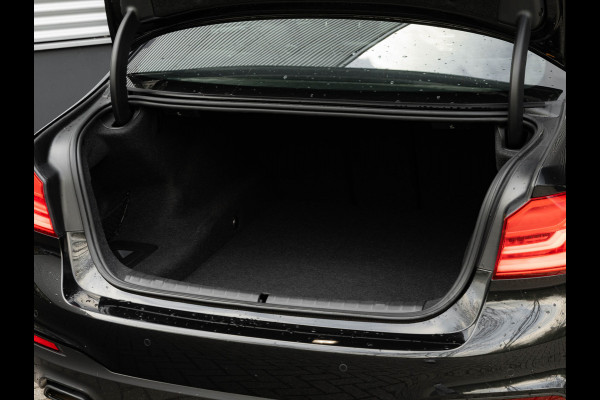 BMW 5 Serie 520i M-Sport - Comfortzetels - Camera - Hifi - Adaptief LED