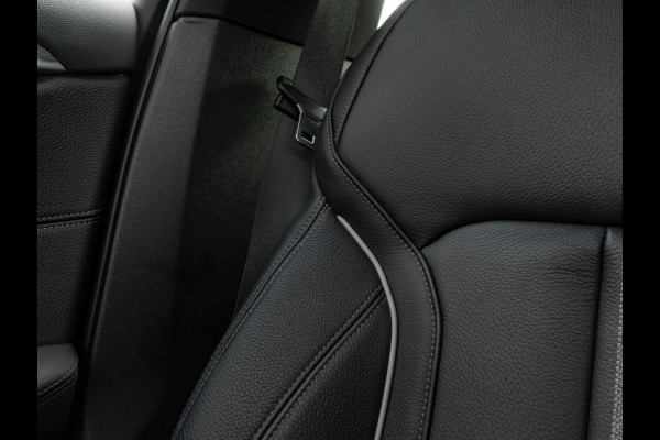 BMW 5 Serie 520i M-Sport - Comfortzetels - Camera - Hifi - Adaptief LED