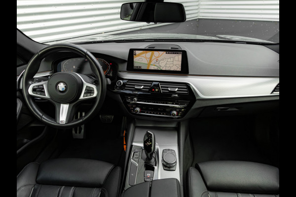 BMW 5 Serie 520i M-Sport - Comfortzetels - Camera - Hifi - Adaptief LED