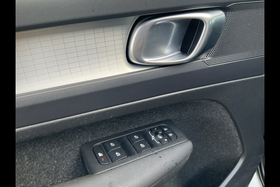 Volvo XC40 1.5 T5 262pk PHEV Twin Engine Inscription Leer Stoel/Stuurverw Carplay Led Voll.Onderhouden! Volvo XC40 1.5 T5 262pk PHEV Twin Engine Inscription Leer Stoel/Stuurverw Carplay Led Voll.Onderhouden!