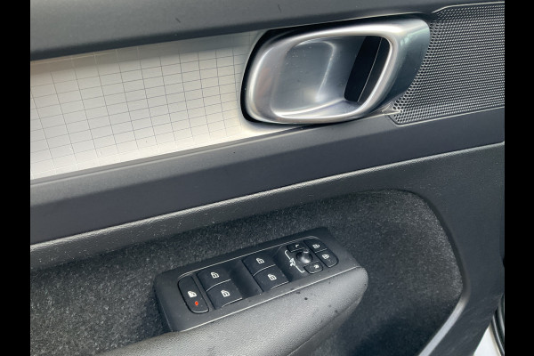 Volvo XC40 1.5 T5 262pk PHEV Twin Engine Inscription Leer Stoel/Stuurverw Carplay Led Voll.Onderhouden! Volvo XC40 1.5 T5 262pk PHEV Twin Engine Inscription Leer Stoel/Stuurverw Carplay Led Voll.Onderhouden!