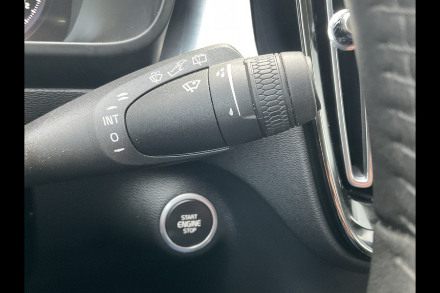 Volvo XC40 1.5 T5 262pk PHEV Twin Engine Inscription Leer Stoel/Stuurverw Carplay Led Voll.Onderhouden! Volvo XC40 1.5 T5 262pk PHEV Twin Engine Inscription Leer Stoel/Stuurverw Carplay Led Voll.Onderhouden!
