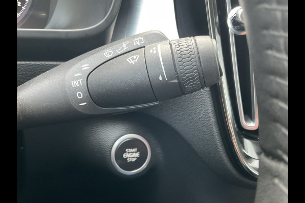 Volvo XC40 1.5 T5 262pk PHEV Twin Engine Inscription Leer Stoel/Stuurverw Carplay Led Voll.Onderhouden! Volvo XC40 1.5 T5 262pk PHEV Twin Engine Inscription Leer Stoel/Stuurverw Carplay Led Voll.Onderhouden!