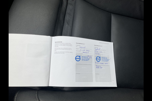 Volvo XC40 1.5 T5 262pk PHEV Twin Engine Inscription Leer Stoel/Stuurverw Carplay Led Voll.Onderhouden! Volvo XC40 1.5 T5 262pk PHEV Twin Engine Inscription Leer Stoel/Stuurverw Carplay Led Voll.Onderhouden!