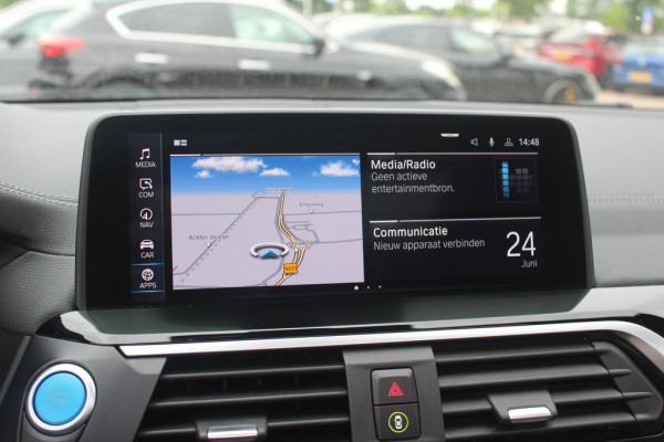 BMW iX3 Executive 80 kWh / Panoramadak / Camera / Head-up / 20'' / Leder / Harman Kardon / Navigatie / Memory seats / Dodehoek / DAB / Stoelverwarming / Cruise Control Adaptief