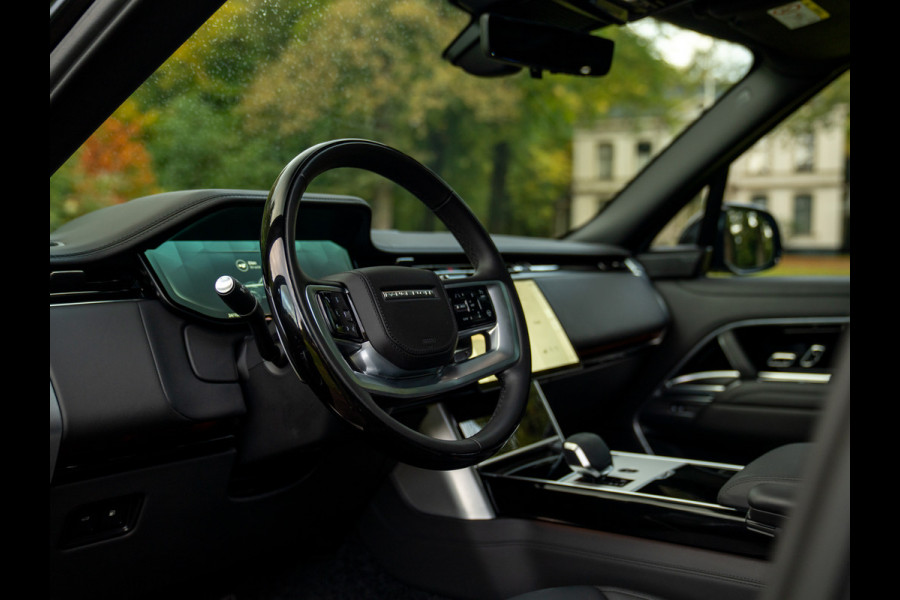 Land Rover Range Rover P550e Autobiography PHEV | Meridian Signature | Pano-dak | Head-up | Massage Land Rover Range Rover P550e Autobiography PHEV | Meridian Signature | Pano-dak | Head-up | Massage