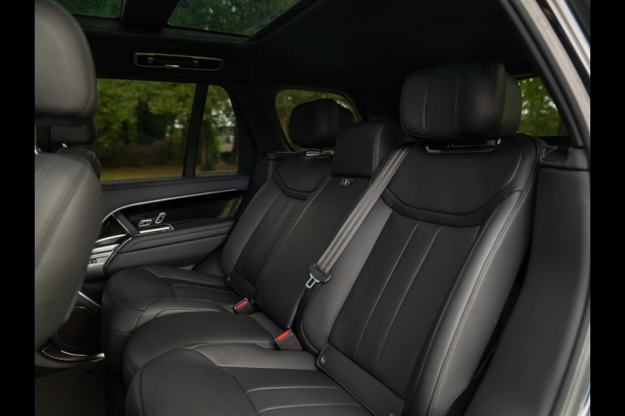 Land Rover Range Rover P550e Autobiography PHEV | Meridian Signature | Pano-dak | Head-up | Massage Land Rover Range Rover P550e Autobiography PHEV | Meridian Signature | Pano-dak | Head-up | Massage