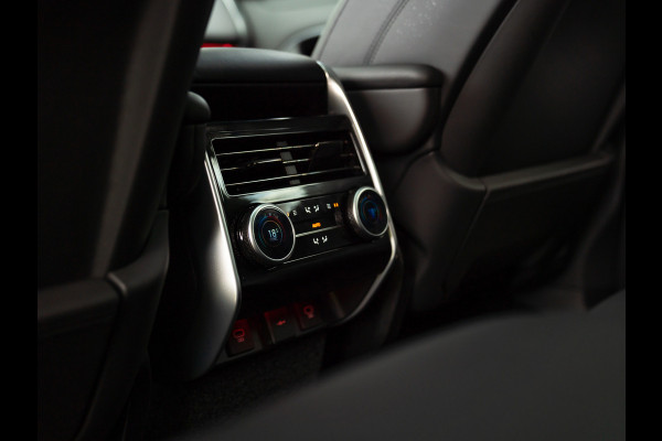 Land Rover Range Rover P550e Autobiography PHEV | Meridian Signature | Pano-dak | Head-up | Massage Land Rover Range Rover P550e Autobiography PHEV | Meridian Signature | Pano-dak | Head-up | Massage
