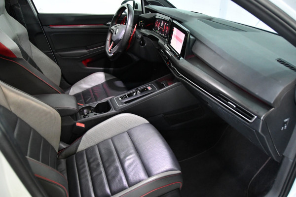 Volkswagen Golf 2.0 GTI Clubsport, Nürburgpack, Headup, Pano, HK audio Volkswagen Golf 2.0 GTI Clubsport, Nürburgpack, Headup, Pano, HK audio