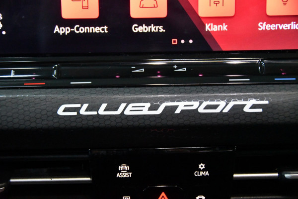 Volkswagen Golf 2.0 GTI Clubsport, Nürburgpack, Headup, Pano, HK audio Volkswagen Golf 2.0 GTI Clubsport, Nürburgpack, Headup, Pano, HK audio