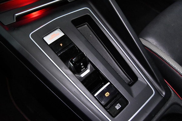 Volkswagen Golf 2.0 GTI Clubsport, Nürburgpack, Headup, Pano, HK audio Volkswagen Golf 2.0 GTI Clubsport, Nürburgpack, Headup, Pano, HK audio