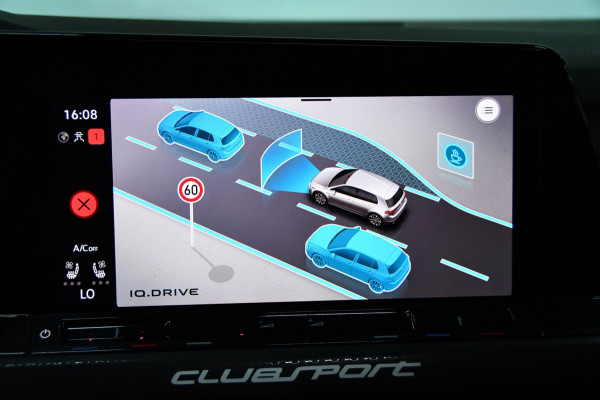 Volkswagen Golf 2.0 GTI Clubsport, Nürburgpack, Headup, Pano, HK audio Volkswagen Golf 2.0 GTI Clubsport, Nürburgpack, Headup, Pano, HK audio