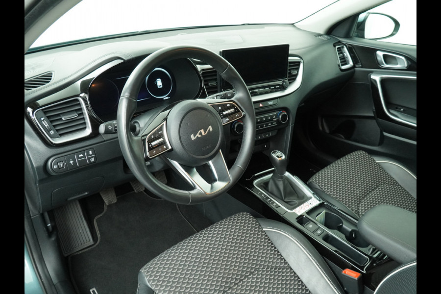 Kia Ceed Sportswagon 1.5 T-GDi DynamicPlusLine - Navigatie - Stoel/Stuur Verwarming - Dodehoek Detectie - LED Koplampen - Fabrieksgarantie tot 2031 Kia Ceed Sportswagon 1.5 T-GDi DynamicPlusLine - Navigatie - Stoel/Stuur Verwarming - Dodehoek Detectie - LED Koplampen - Fabrieksgarantie tot 2031