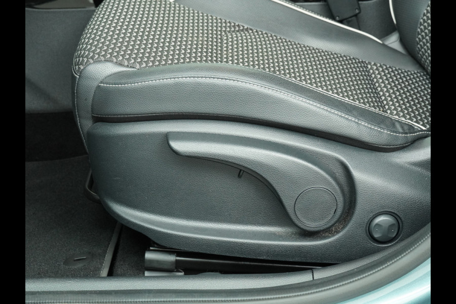 Kia Ceed Sportswagon 1.5 T-GDi DynamicPlusLine - Navigatie - Stoel/Stuur Verwarming - Dodehoek Detectie - LED Koplampen - Fabrieksgarantie tot 2031 Kia Ceed Sportswagon 1.5 T-GDi DynamicPlusLine - Navigatie - Stoel/Stuur Verwarming - Dodehoek Detectie - LED Koplampen - Fabrieksgarantie tot 2031