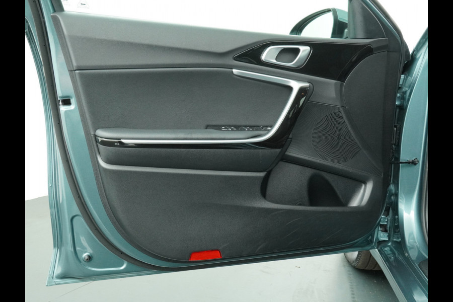 Kia Ceed Sportswagon 1.5 T-GDi DynamicPlusLine - Navigatie - Stoel/Stuur Verwarming - Dodehoek Detectie - LED Koplampen - Fabrieksgarantie tot 2031 Kia Ceed Sportswagon 1.5 T-GDi DynamicPlusLine - Navigatie - Stoel/Stuur Verwarming - Dodehoek Detectie - LED Koplampen - Fabrieksgarantie tot 2031