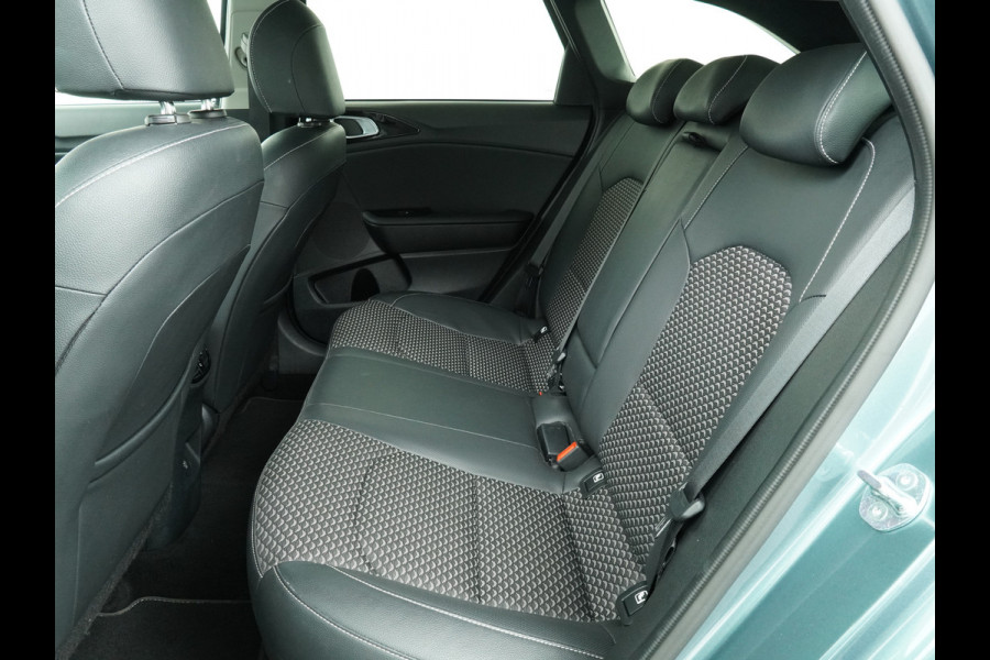 Kia Ceed Sportswagon 1.5 T-GDi DynamicPlusLine - Navigatie - Stoel/Stuur Verwarming - Dodehoek Detectie - LED Koplampen - Fabrieksgarantie tot 2031 Kia Ceed Sportswagon 1.5 T-GDi DynamicPlusLine - Navigatie - Stoel/Stuur Verwarming - Dodehoek Detectie - LED Koplampen - Fabrieksgarantie tot 2031