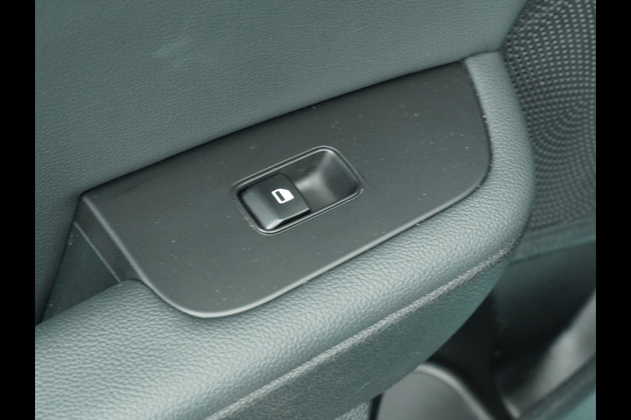 Kia Ceed Sportswagon 1.5 T-GDi DynamicPlusLine - Navigatie - Stoel/Stuur Verwarming - Dodehoek Detectie - LED Koplampen - Fabrieksgarantie tot 2031 Kia Ceed Sportswagon 1.5 T-GDi DynamicPlusLine - Navigatie - Stoel/Stuur Verwarming - Dodehoek Detectie - LED Koplampen - Fabrieksgarantie tot 2031
