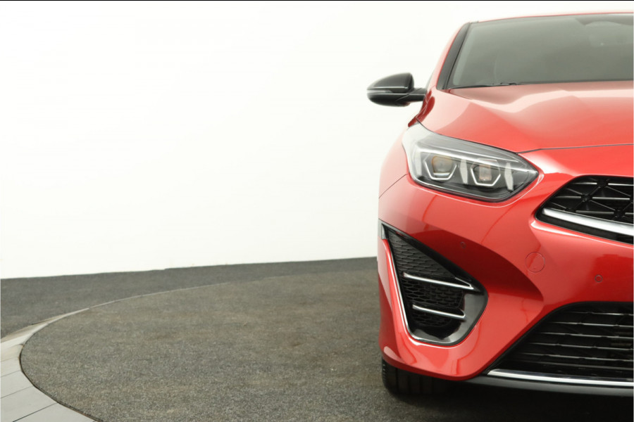 Kia ProCeed 1.5 T-GDi GT-Line Automaat - Led Koplampen - Adaptief Cruise Control - Navigatie - Climate Control - Fabrieksgarantie Tot 2031