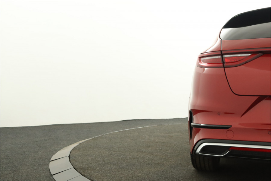 Kia ProCeed 1.5 T-GDi GT-Line Automaat - Led Koplampen - Adaptief Cruise Control - Navigatie - Climate Control - Fabrieksgarantie Tot 2031