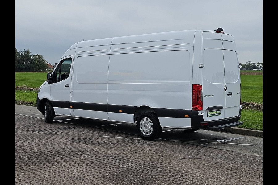 Mercedes-Benz Sprinter 317 170pk L3H2 Aut Nieuw-Model! Mbux10 Camera PDC Euro6 Mercedes-Benz Sprinter 317 170pk L3H2 Aut Nieuw-Model! Mbux10 Camera PDC Euro6