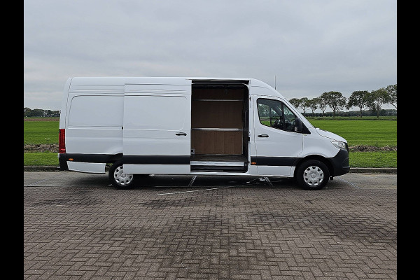 Mercedes-Benz Sprinter 317 170pk L3H2 Aut Nieuw-Model! Mbux10 Camera PDC Euro6 Mercedes-Benz Sprinter 317 170pk L3H2 Aut Nieuw-Model! Mbux10 Camera PDC Euro6