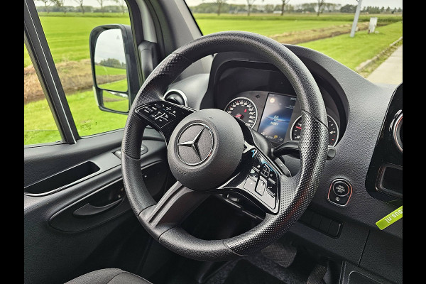 Mercedes-Benz Sprinter 317 170pk L3H2 Aut Nieuw-Model! Mbux10 Camera PDC Euro6 Mercedes-Benz Sprinter 317 170pk L3H2 Aut Nieuw-Model! Mbux10 Camera PDC Euro6