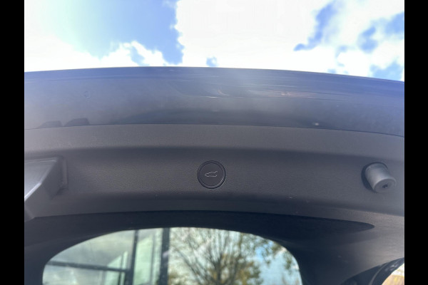 Tesla Model Y Long Range AWD 75 kWh AUTOPILOT| ACHTERBANK VERWARMD| STOEL+ STUUR VERW. | TESLA GARANTIE AANDRIJFLIJN EN ACCU T/M 07-2031/192.000KM