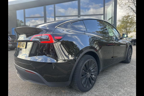 Tesla Model Y Long Range AWD 75 kWh AUTOPILOT| ACHTERBANK VERWARMD| STOEL+ STUUR VERW. | TESLA GARANTIE AANDRIJFLIJN EN ACCU T/M 07-2031/192.000KM