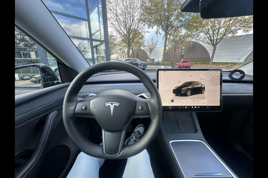 Tesla Model Y Long Range AWD 75 kWh AUTOPILOT| ACHTERBANK VERWARMD| STOEL+ STUUR VERW. | TESLA GARANTIE AANDRIJFLIJN EN ACCU T/M 07-2031/192.000KM