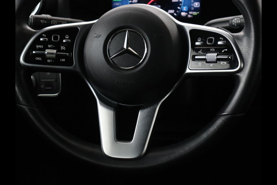 Mercedes-Benz CLA-Klasse Shooting Brake 250e Urban | Carplay | Park Assist | Navigatie | Camera | DAB | Half leder | Full LED | PHEV | Plug In