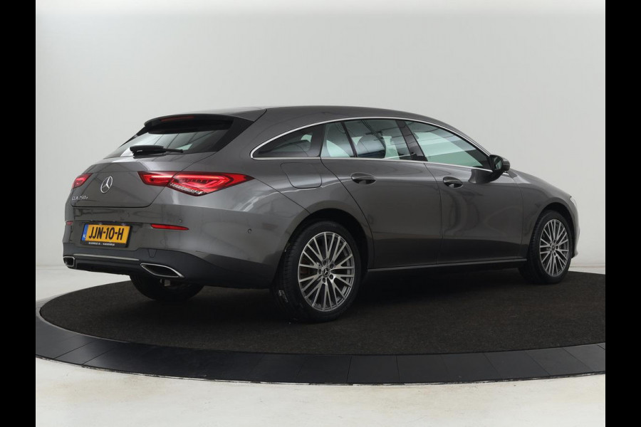 Mercedes-Benz CLA-Klasse Shooting Brake 250e Urban | Carplay | Park Assist | Navigatie | Camera | DAB | Half leder | Full LED | PHEV | Plug In