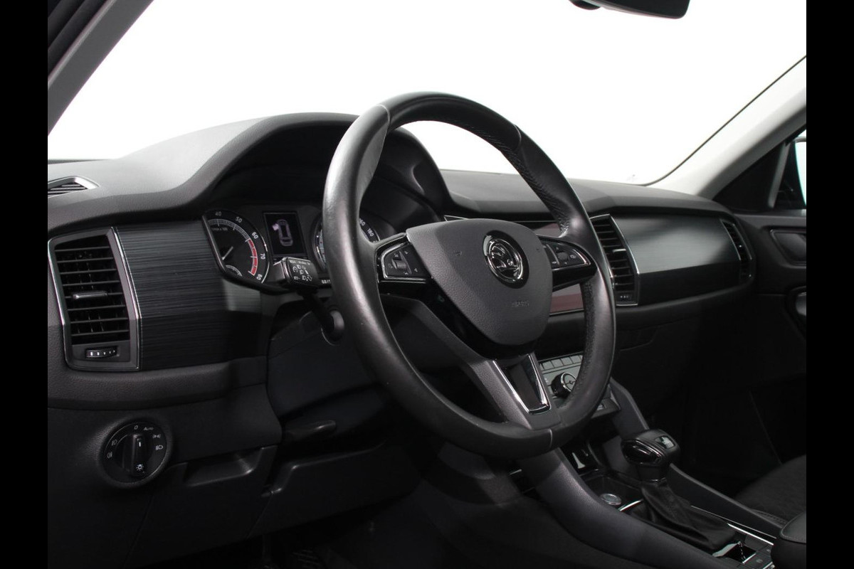 Škoda Kodiaq 1.5 TSI 150pk Automaat Ambition 7 persoons | Navigatie | Climate control | Cruise control | Camera | Lichtmetalen velgen | Parkeer sensoren | Stoelverwarming voor Škoda Kodiaq 1.5 TSI 150pk Automaat Ambition 7 persoons | Navigatie | Climate control | Cruise control | Camera | Lichtmetalen velgen | Parkeer sensoren | Stoelverwarming voor