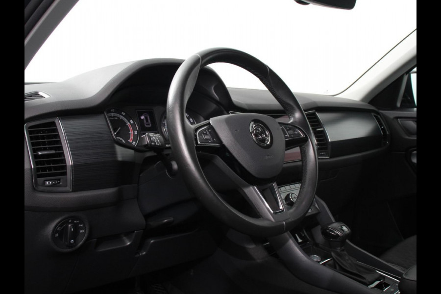 Škoda Kodiaq 1.5 TSI 150pk Automaat Ambition 7 persoons | Navigatie | Climate control | Cruise control | Camera | Lichtmetalen velgen | Parkeer sensoren | Stoelverwarming voor