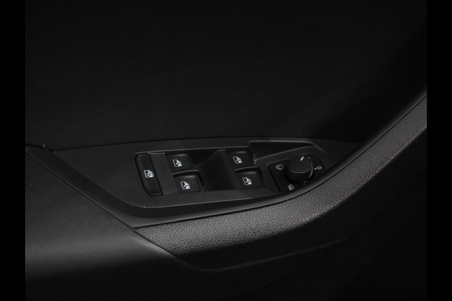 Škoda Kodiaq 1.5 TSI 150pk Automaat Ambition 7 persoons | Navigatie | Climate control | Cruise control | Camera | Lichtmetalen velgen | Parkeer sensoren | Stoelverwarming voor