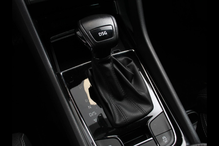 Škoda Kodiaq 1.5 TSI 150pk Automaat Ambition 7 persoons | Navigatie | Climate control | Cruise control | Camera | Lichtmetalen velgen | Parkeer sensoren | Stoelverwarming voor