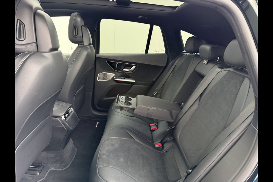 Mercedes-Benz EQE SUV 350+ AMG Line Night+Premium Pack 96kWh Trekhaak 22" Concave Velgen Burmester®Surround Airmatic Distronic plus Adap.Cruise 360°Ca Apple Carplay Android Auto Memory Stoelen+Verwarmd Stuurverwarming Sidesteps Keyless High-Definition LED 1e Eigenaar Origineel Nederlandse Auto Batterijgarantie 10jr./250.000km vanaf nieuw