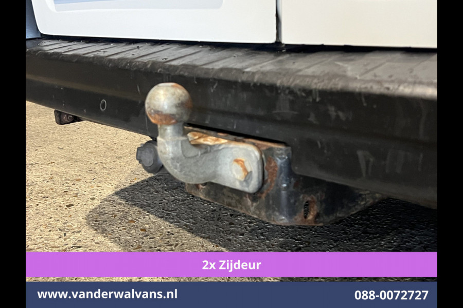Renault Trafic 1.6 dCi 126pk L2H1 Euro6 Airco | 2x Zijdeur | Camera | Trekhaak | Cruisecontrol Parkeersensoren, bijrijdersbank Renault Trafic 1.6 dCi 126pk L2H1 Euro6 Airco | 2x Zijdeur | Camera | Trekhaak | Cruisecontrol Parkeersensoren, bijrijdersbank