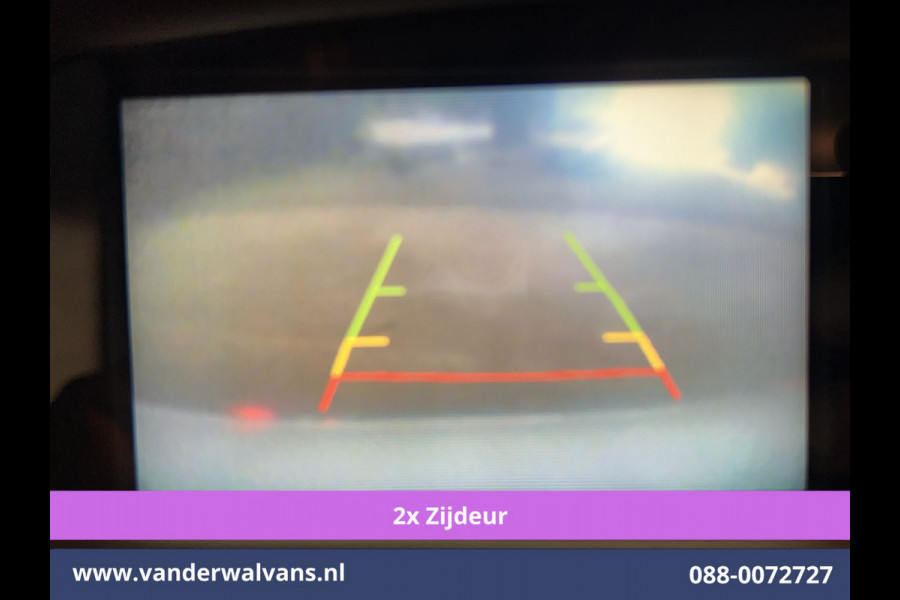 Renault Trafic 1.6 dCi 126pk L2H1 Euro6 Airco | 2x Zijdeur | Camera | Trekhaak | Cruisecontrol Parkeersensoren, bijrijdersbank Renault Trafic 1.6 dCi 126pk L2H1 Euro6 Airco | 2x Zijdeur | Camera | Trekhaak | Cruisecontrol Parkeersensoren, bijrijdersbank