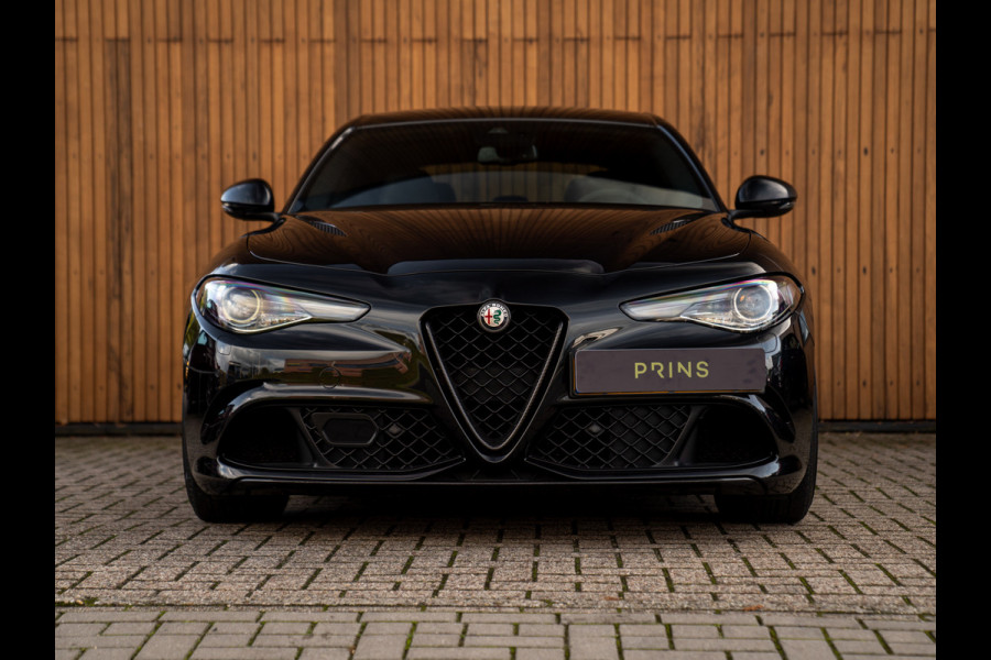 Alfa Romeo Giulia 2.9 V6 Quadrifoglio | Adapt. cruise | Harman/Kardon | CarPlay Alfa Romeo Giulia 2.9 V6 Quadrifoglio | Adapt. cruise | Harman/Kardon | CarPlay