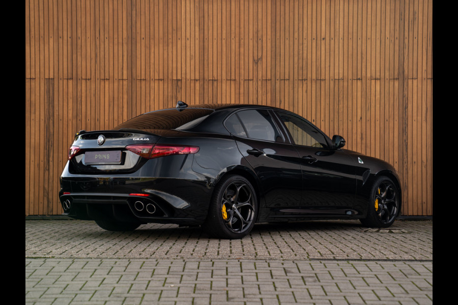 Alfa Romeo Giulia 2.9 V6 Quadrifoglio | Adapt. cruise | Harman/Kardon | CarPlay Alfa Romeo Giulia 2.9 V6 Quadrifoglio | Adapt. cruise | Harman/Kardon | CarPlay