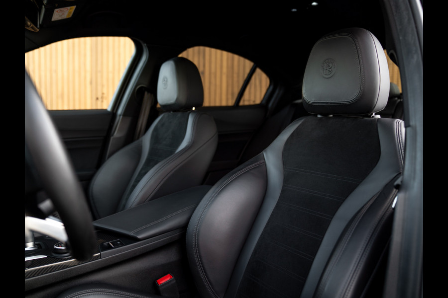 Alfa Romeo Giulia 2.9 V6 Quadrifoglio | Adapt. cruise | Harman/Kardon | CarPlay Alfa Romeo Giulia 2.9 V6 Quadrifoglio | Adapt. cruise | Harman/Kardon | CarPlay